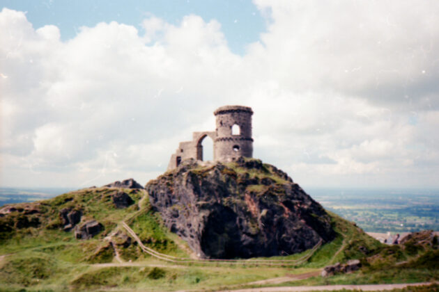 Colour image of Mow Cop Castle in Biddulph